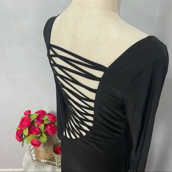 # Windsor All Black Stretchy Long Sleeves Revealing Back & Side With Stretch - Picture 9 of 16